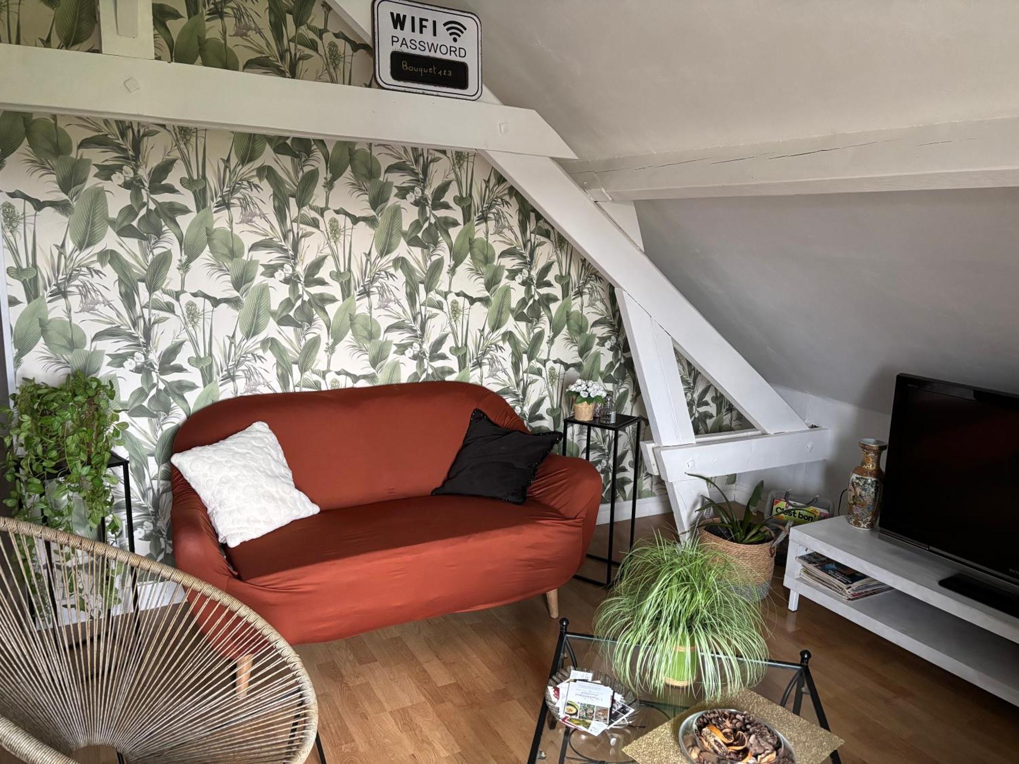 Une Ambiance Cosy Avec Jardin Privatif Nassandres Bagian luar foto